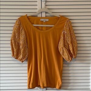 LOFT Top with Patterned Puff Sleeves Size XL